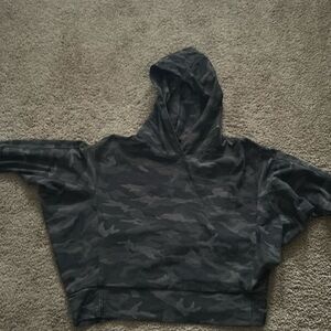 Like new shorter light weight camouflage print. Athleta